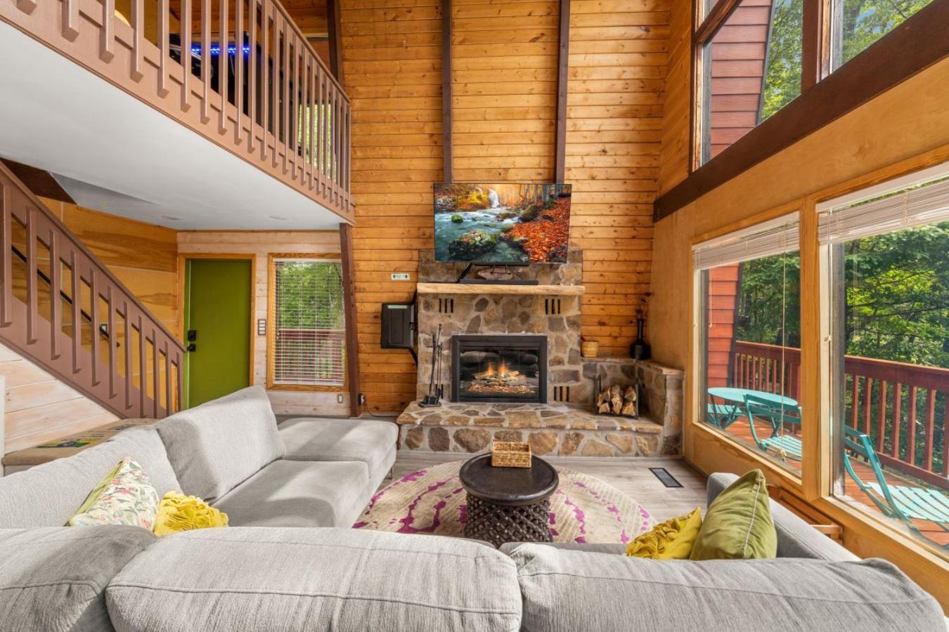 Treetops Chalet - 3Bd/2Bt Boutique Cabin W/Mt Leconte Views In Gatlinburg Exterior foto