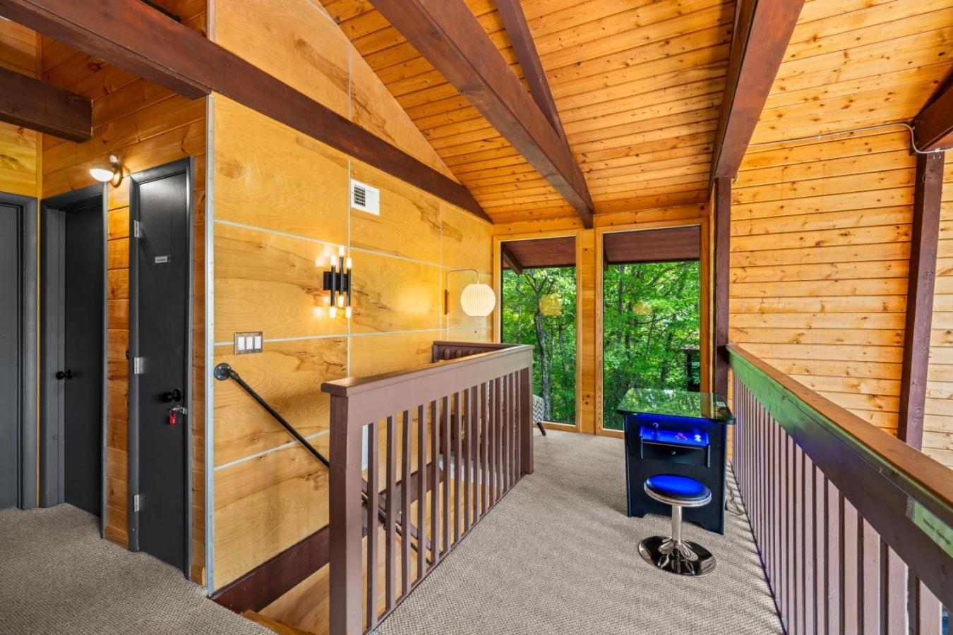 Treetops Chalet - 3Bd/2Bt Boutique Cabin W/Mt Leconte Views In Gatlinburg Exterior foto