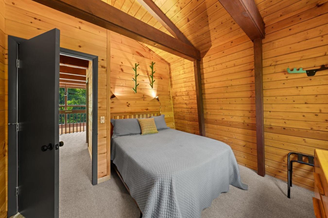 Treetops Chalet - 3Bd/2Bt Boutique Cabin W/Mt Leconte Views In Gatlinburg Exterior foto